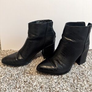 Steve Madden Julianne Leather Heels